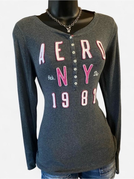 Aeropostale Tops - Y2k Aeropostale Grey Longsleeve Henley with Pink & White Lettering